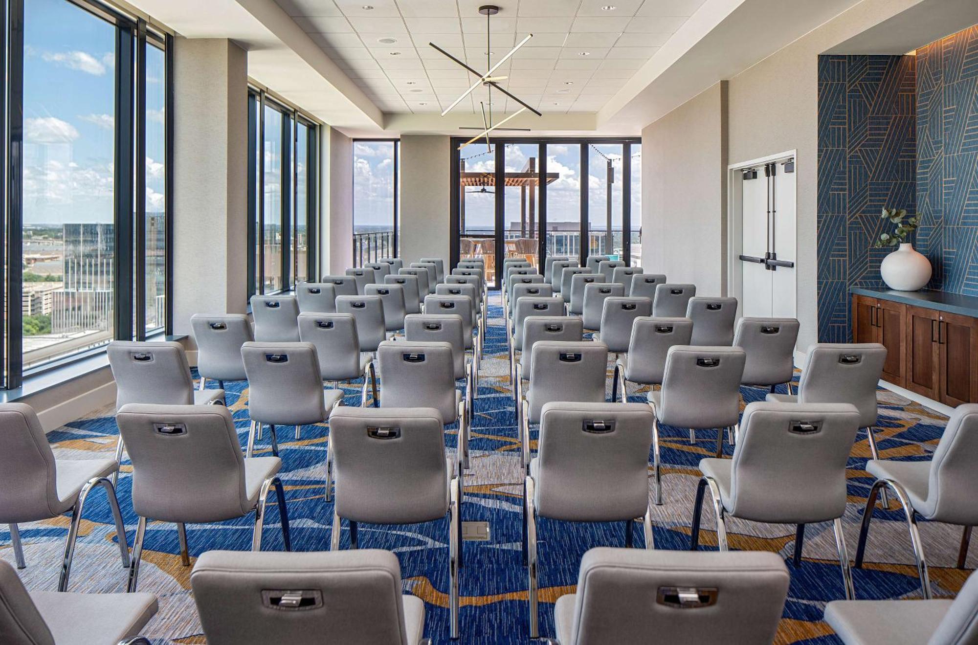Hilton Garden Inn Austin University Capitol District Exterior foto